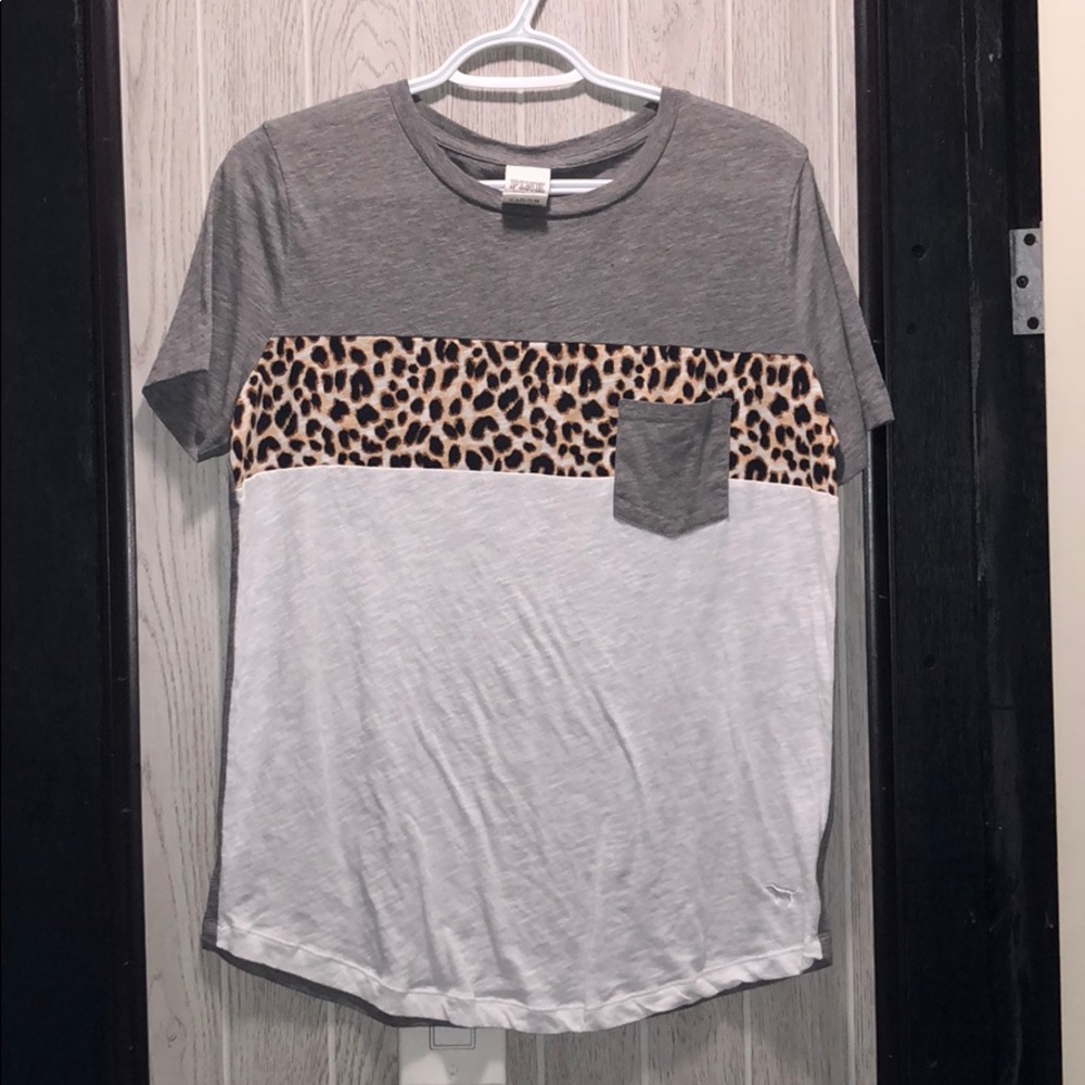 VS PINK T-shirt